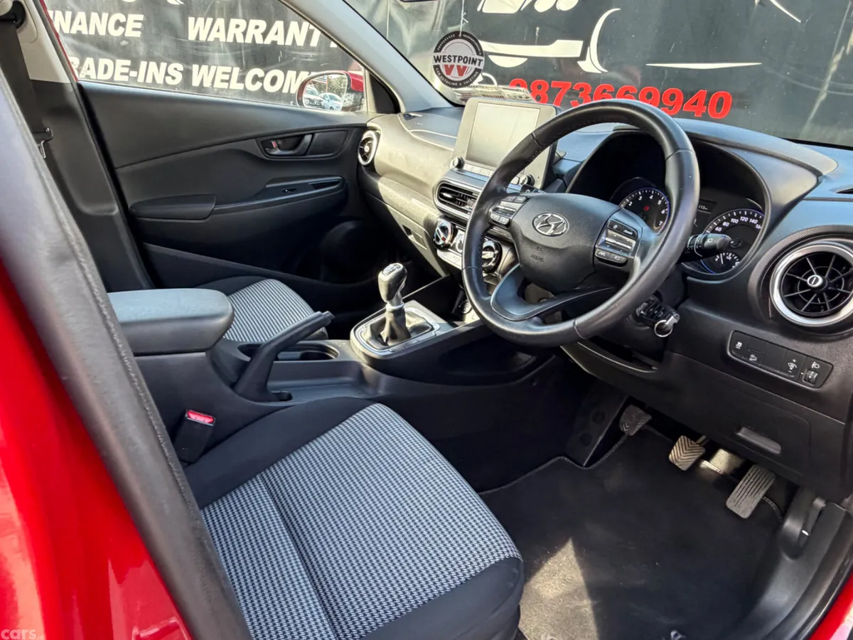 Hyundai KONA MPV, Petrol, 2021, Red