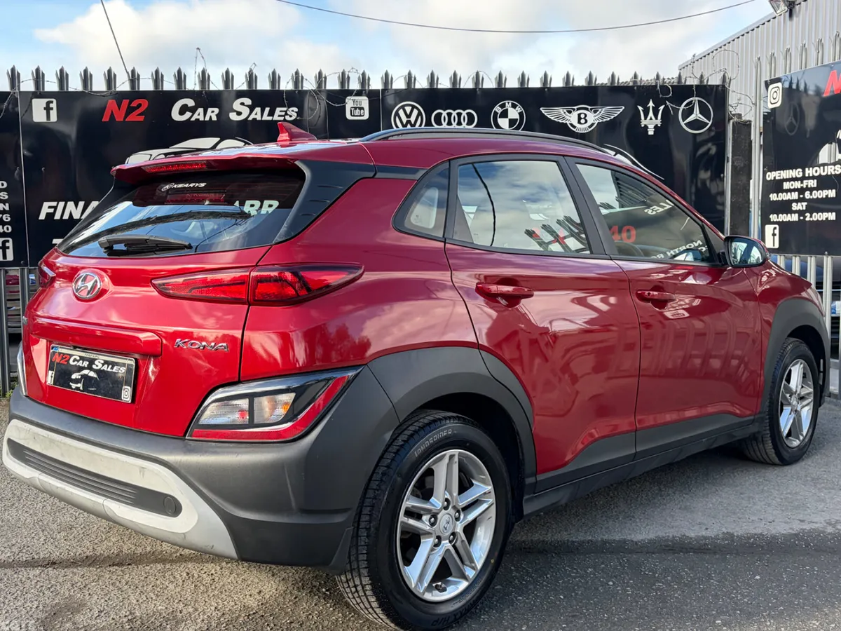 Hyundai KONA MPV, Petrol, 2021, Red