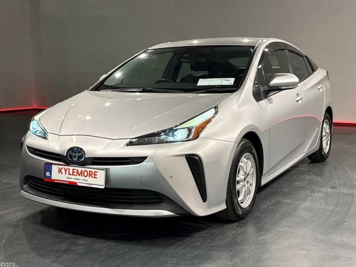 Toyota Prius Hatchback, Petrol Hybrid, 2021, Silver