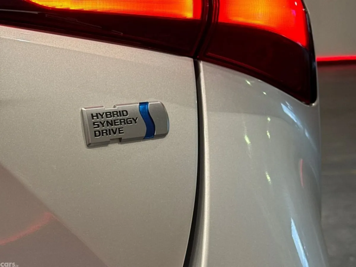 Toyota Prius Hatchback, Petrol Hybrid, 2021, Silver