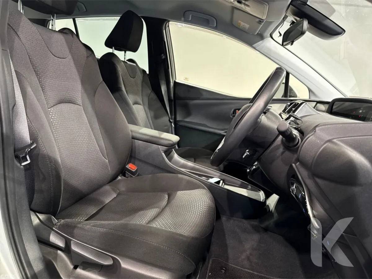 Toyota Prius Hatchback, Petrol Hybrid, 2021, Silver