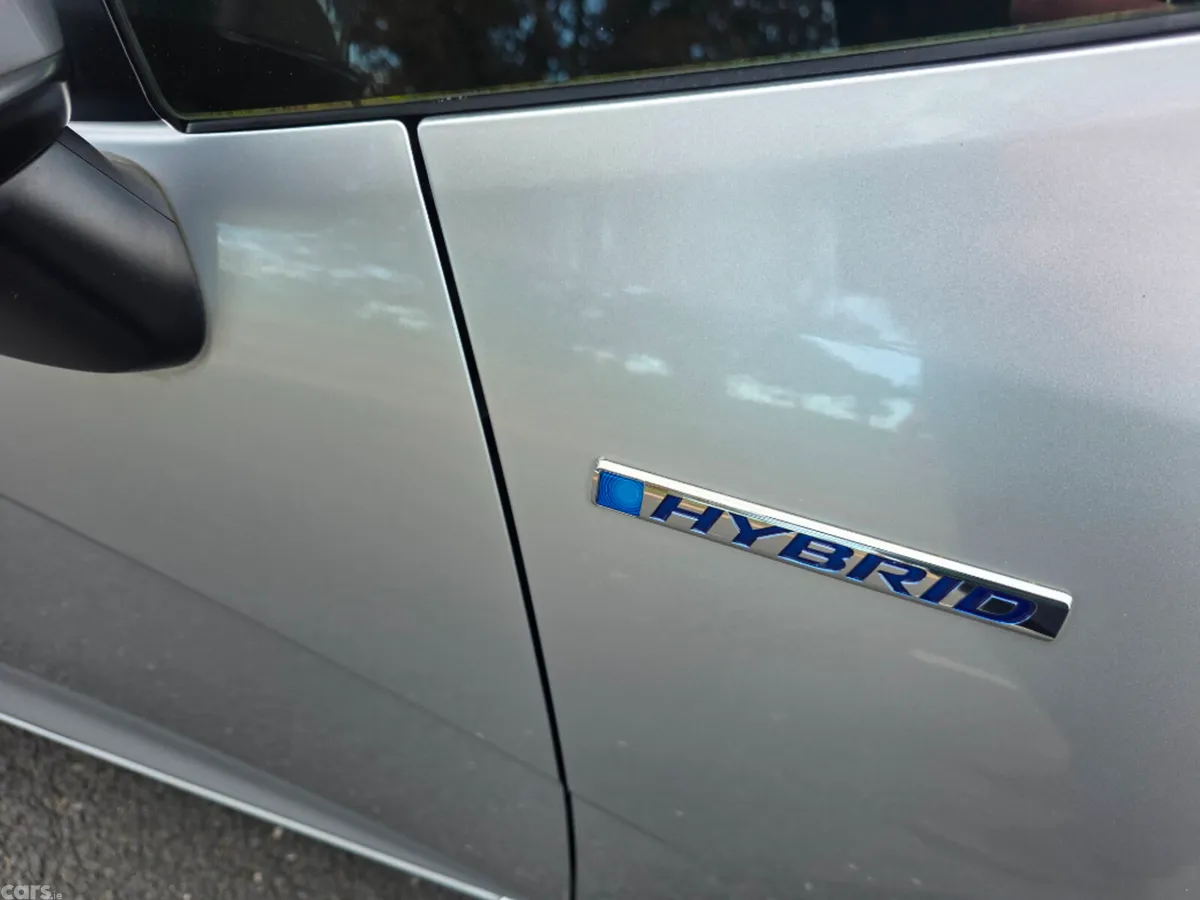 Honda Fit Hatchback, Petrol Hybrid, 2017, Silver
