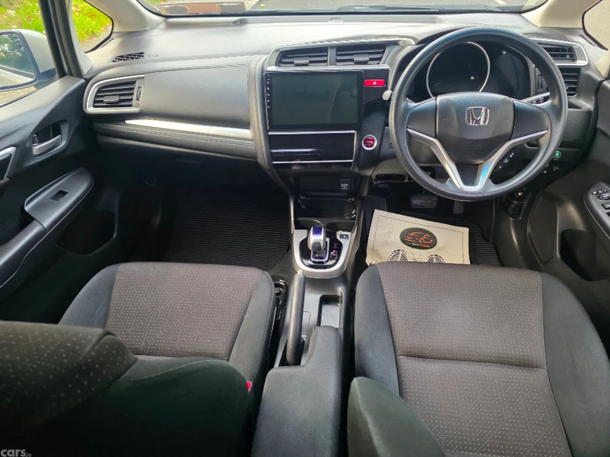 Honda Fit Hatchback, Petrol Hybrid, 2017, Silver