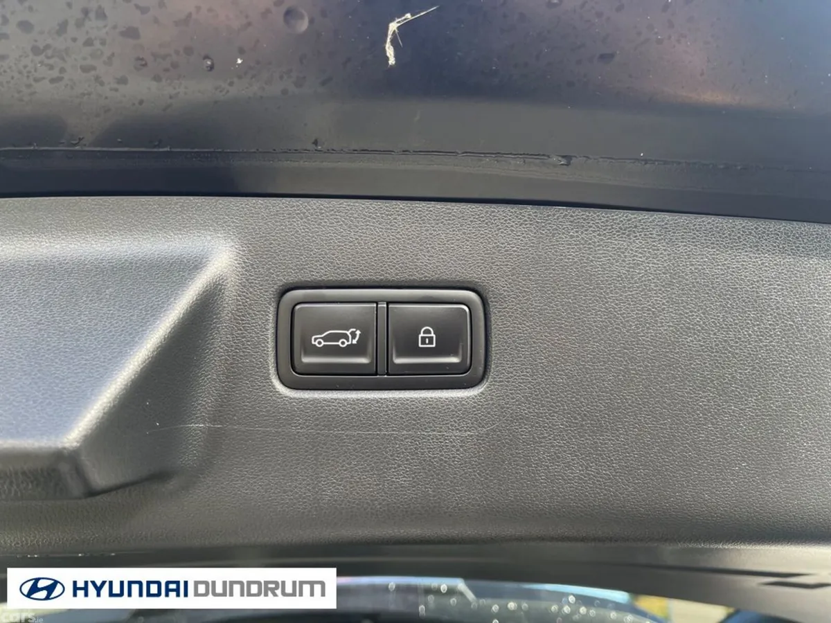 Hyundai Santa Fe Estate, Petrol Plug-in Hybrid, 2025, Black