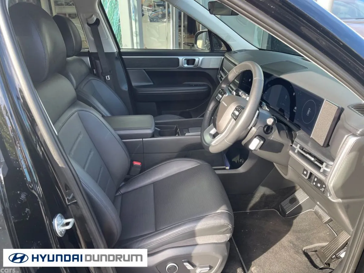 Hyundai Santa Fe Estate, Petrol Plug-in Hybrid, 2025, Black
