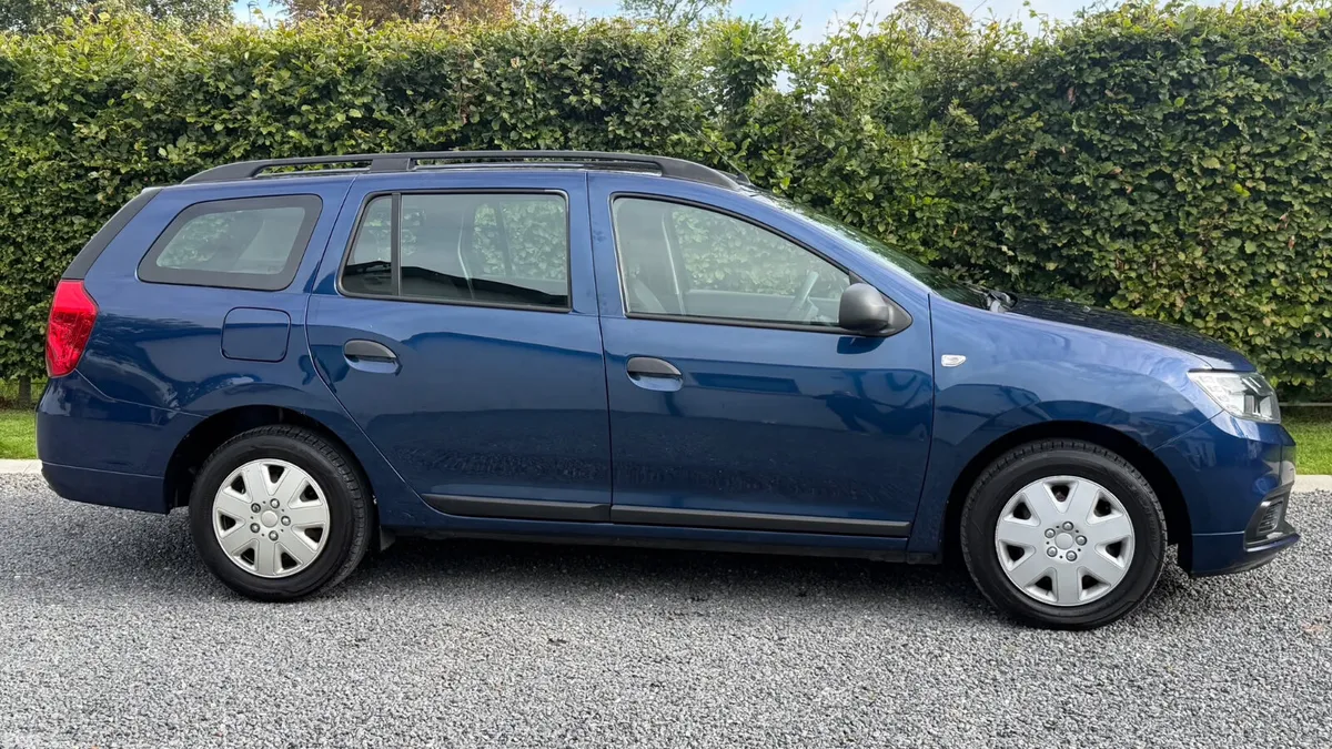 Dacia Logan Estate, Petrol, 2017, Blue