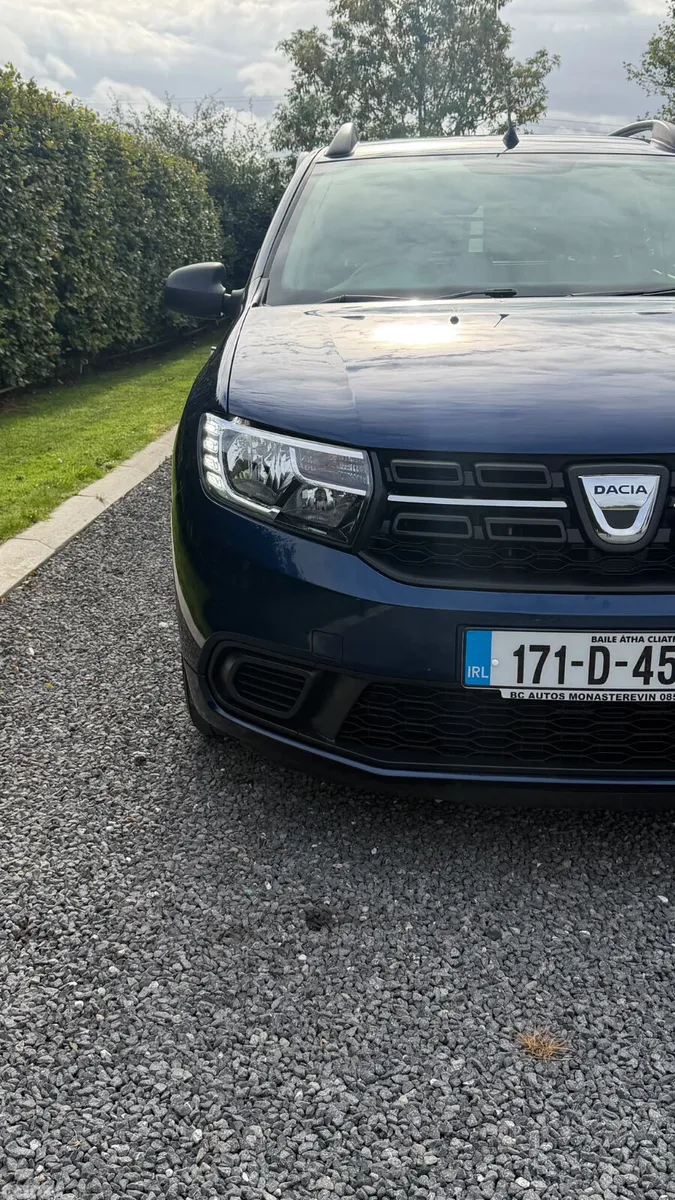 Dacia Logan Estate, Petrol, 2017, Blue