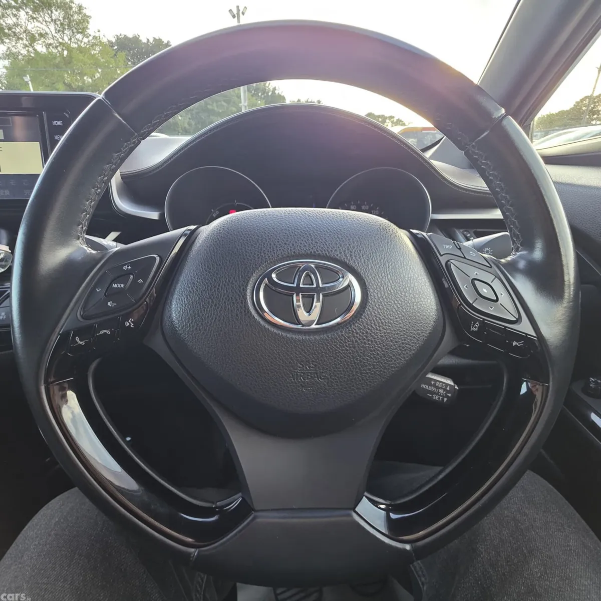 Toyota C-HR SUV, Petrol Hybrid, 2018, White