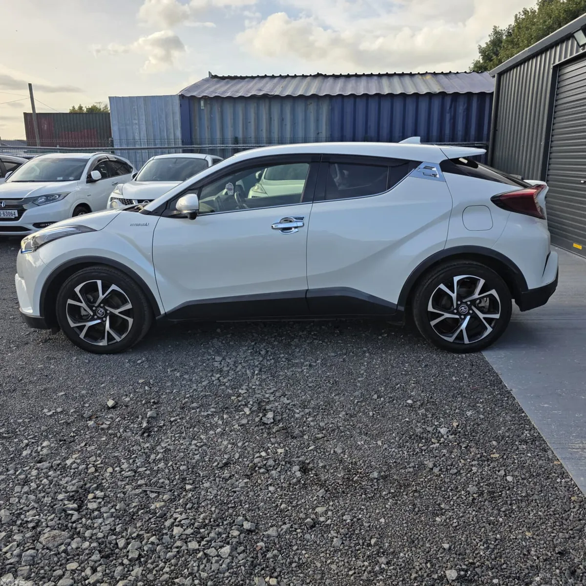Toyota C-HR SUV, Petrol Hybrid, 2018, White