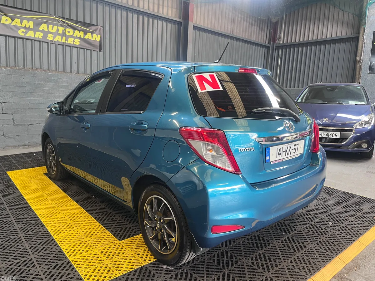 Toyota Yaris Hatchback, Petrol, 2014, Green
