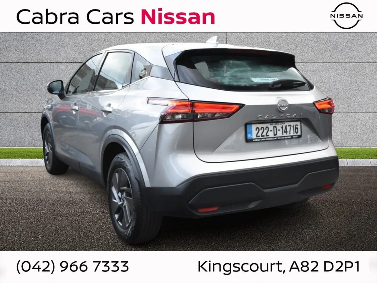 Nissan Qashqai MPV, Petrol, 2022, Silver