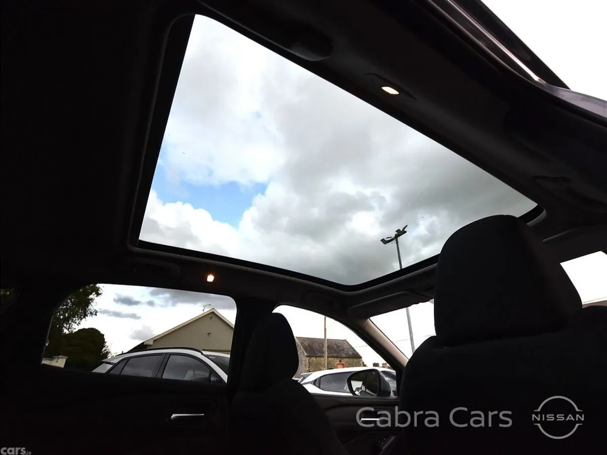 Nissan Qashqai MPV, Petrol, 2023, Grey