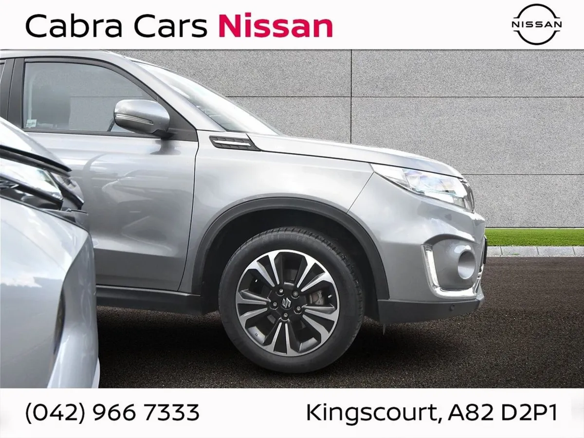 Suzuki Vitara SUV, Petrol Hybrid, 2023, Grey