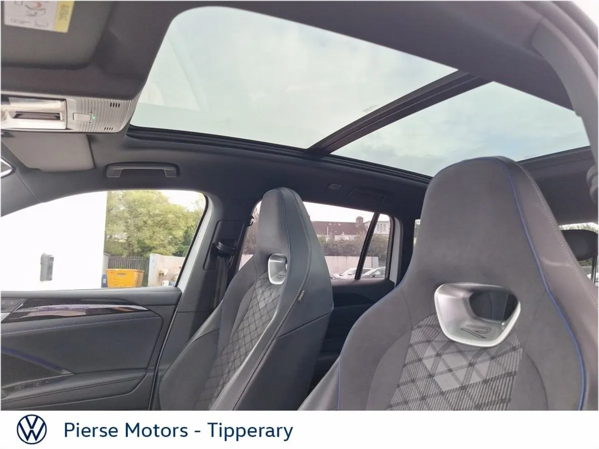 Volkswagen Tiguan SUV, Petrol Plug-in Hybrid, 2025, White