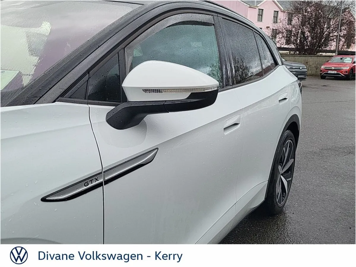 Volkswagen ID.4 SUV, Electric, 2022, White