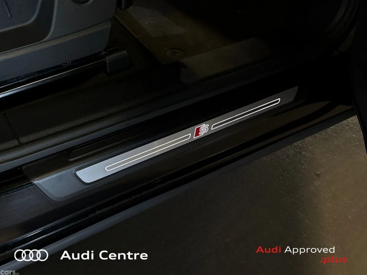 Audi Q5 SUV, Petrol Plug-in Hybrid, 2021, Black