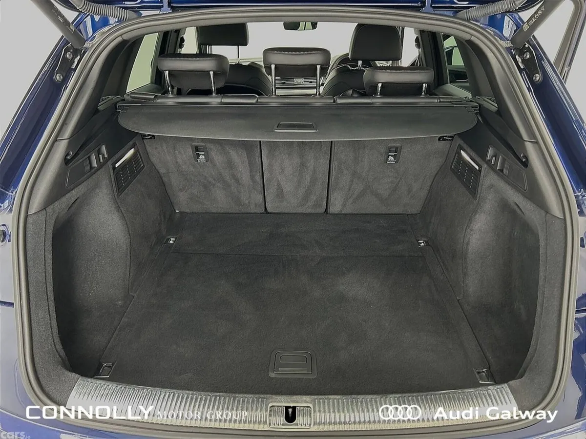 Audi Q5 SUV, Diesel, 2022, Blue