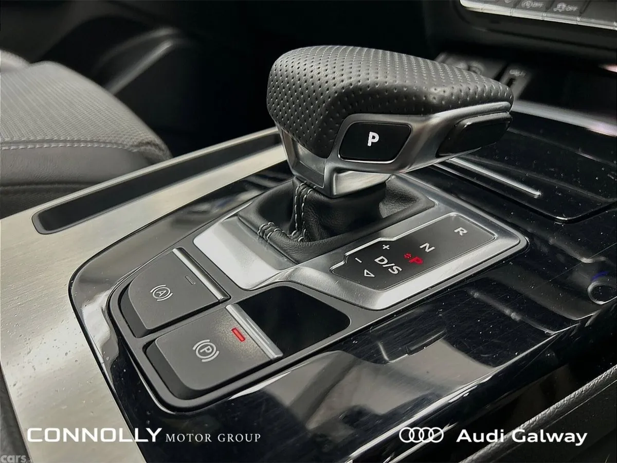 Audi Q5 SUV, Diesel, 2022, Blue