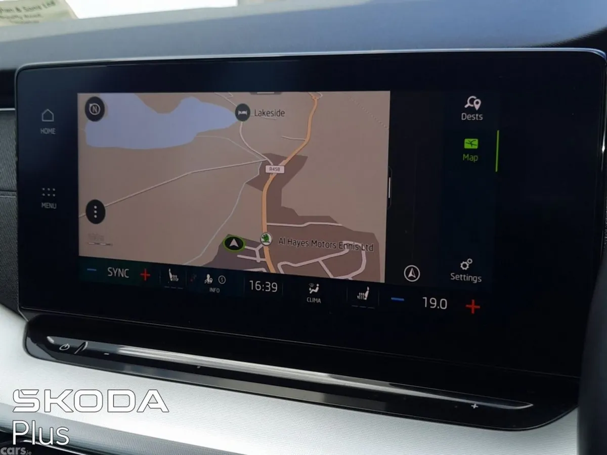 Skoda Octavia Saloon, Diesel, 2024, Grey