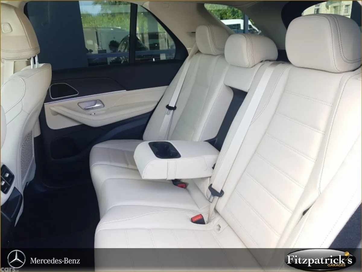 Mercedes-Benz GLE SUV, Diesel Plug-in Hybrid, 2027, Blue
