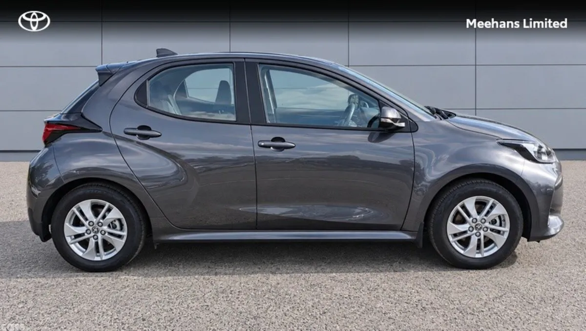 Toyota Yaris Yaris HEV Luna, Dundalk