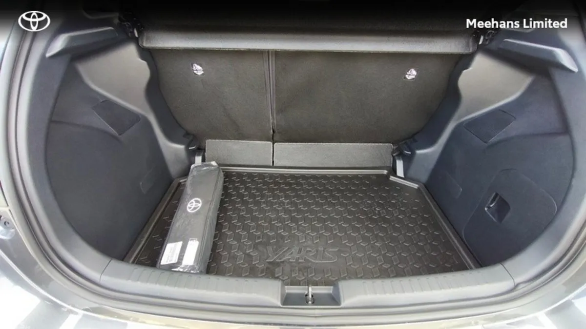 Toyota Yaris Yaris HEV Luna, Dundalk
