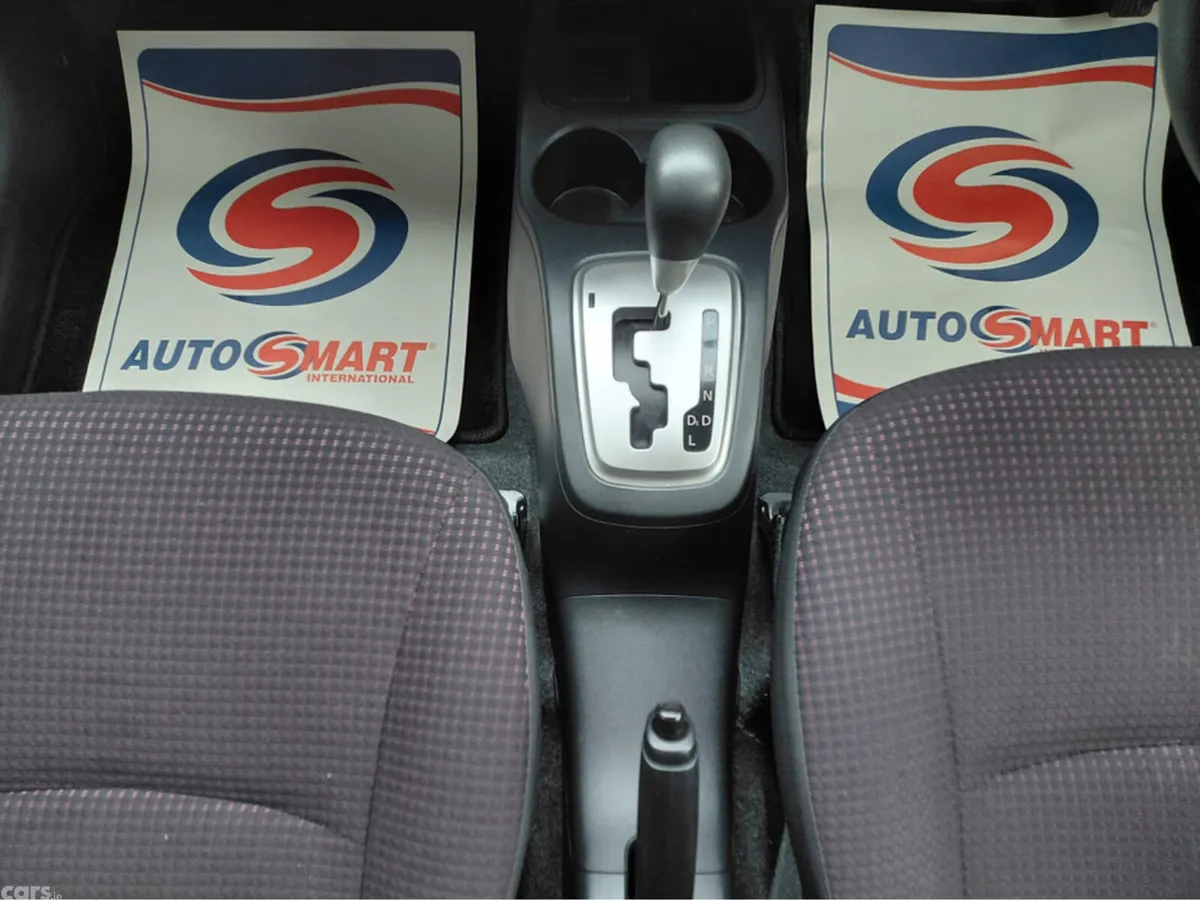 Mitsubishi Mirage Hatchback, Petrol, 2014, Blue