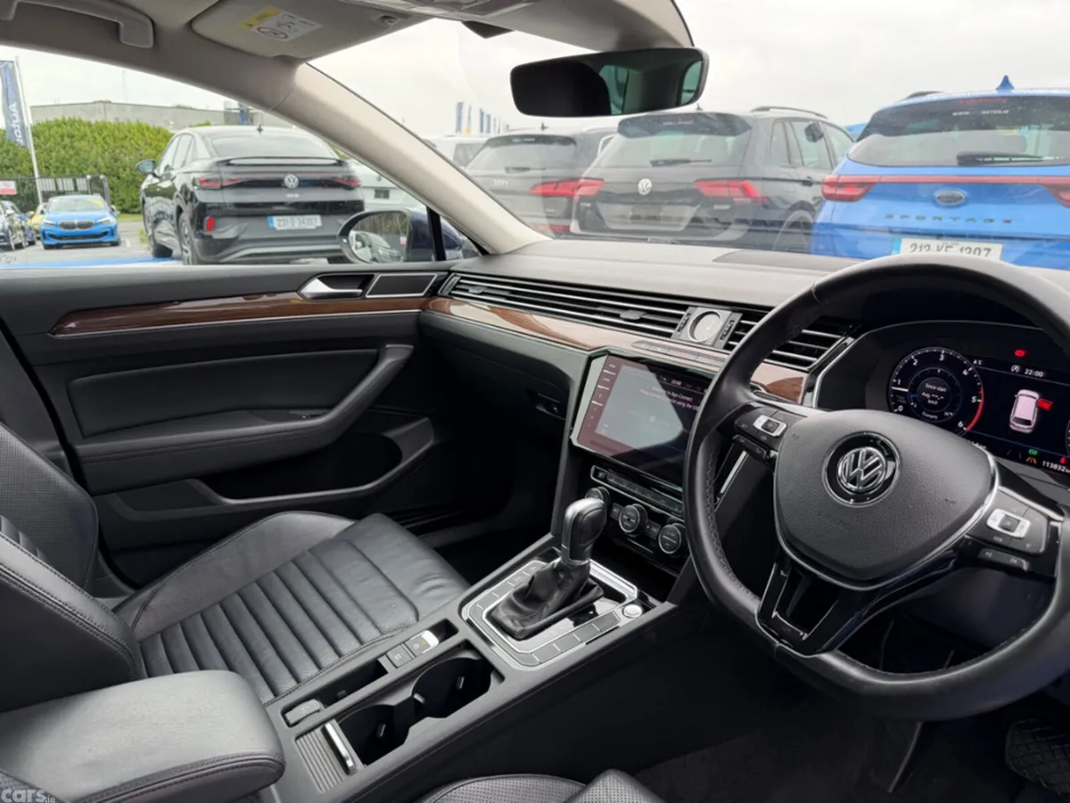 Volkswagen Passat Estate, Diesel, 2019, Blue