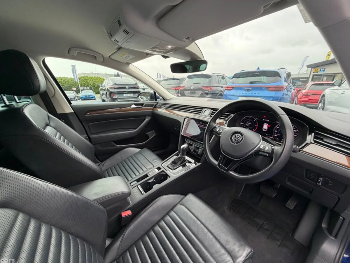 Volkswagen Passat Estate, Diesel, 2019, Blue