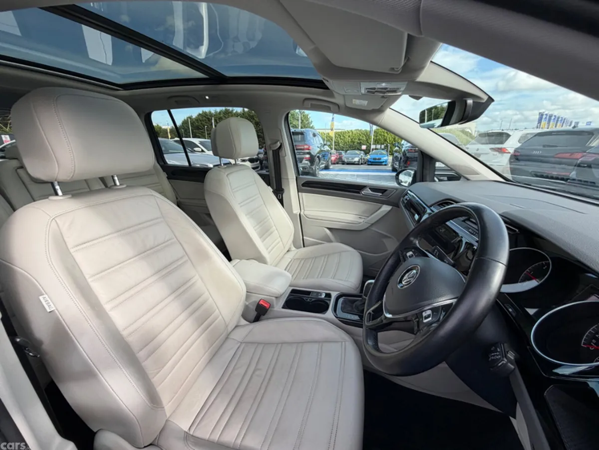 Volkswagen Touran MPV, Diesel, 2018, Grey