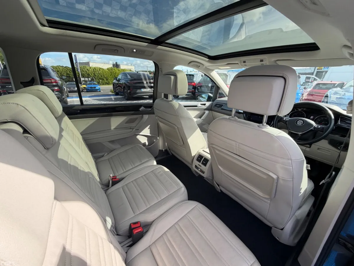 Volkswagen Touran MPV, Diesel, 2018, Grey