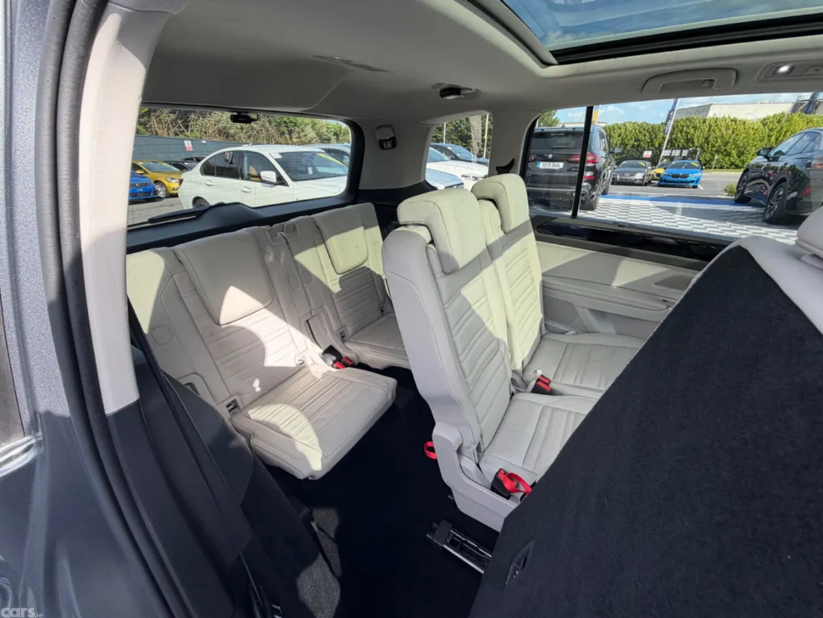 Volkswagen Touran MPV, Diesel, 2018, Grey