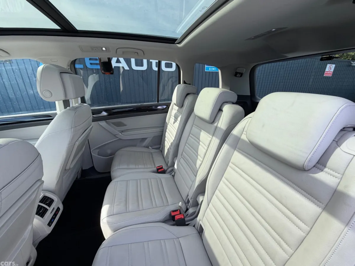 Volkswagen Touran MPV, Diesel, 2018, Grey