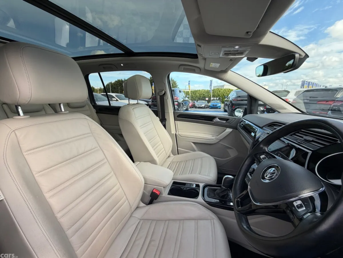 Volkswagen Touran MPV, Diesel, 2018, Grey