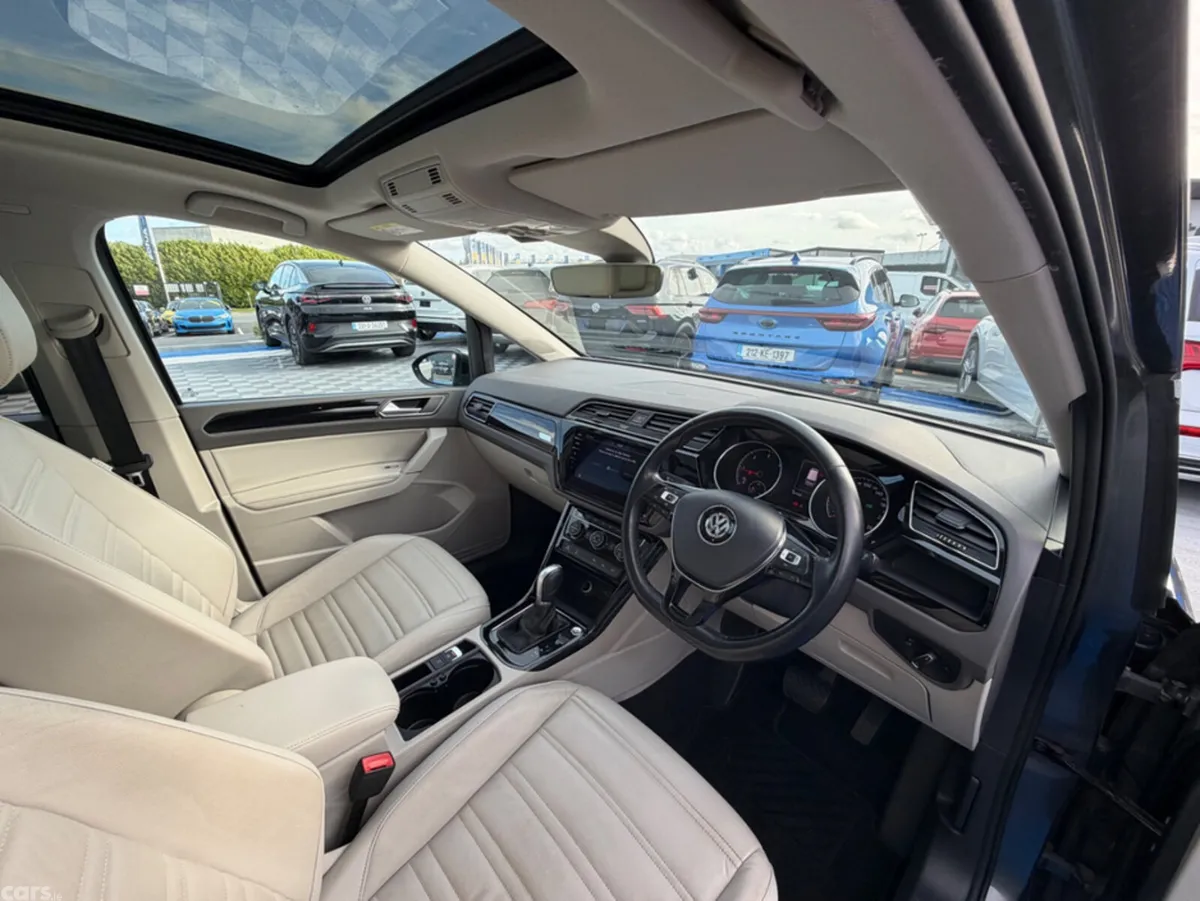 Volkswagen Touran MPV, Diesel, 2018, Grey