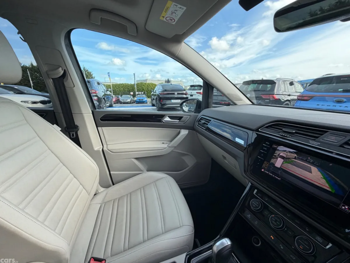 Volkswagen Touran MPV, Diesel, 2018, Grey