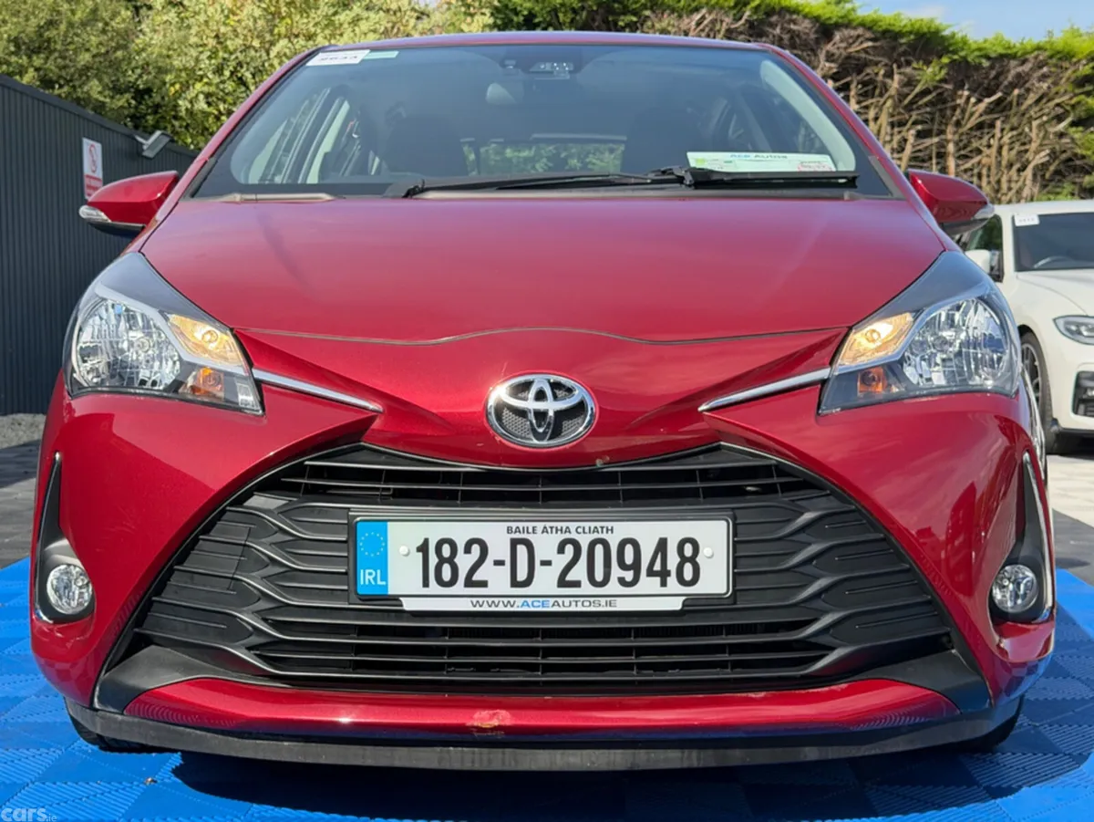 Toyota Yaris Hatchback, Petrol, 2018, Red