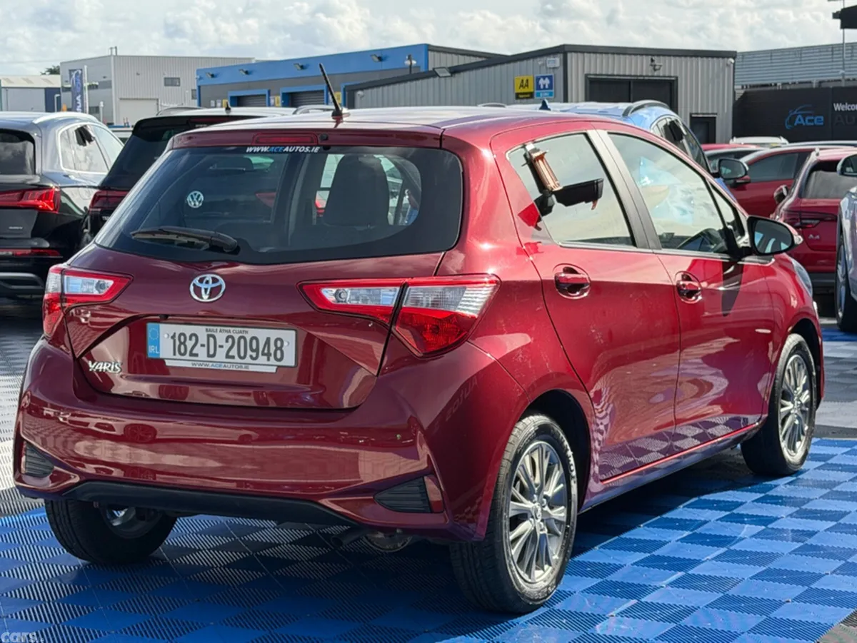 Toyota Yaris Hatchback, Petrol, 2018, Red