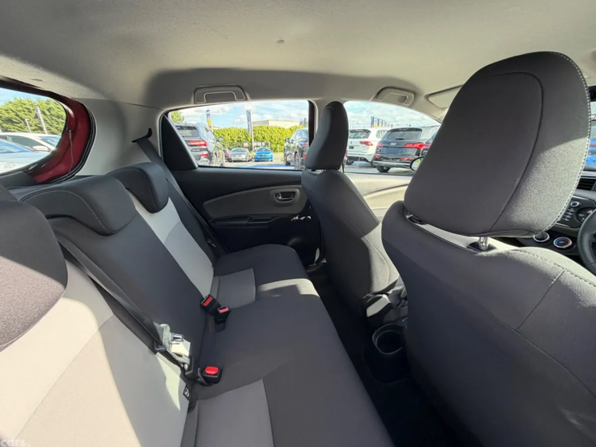 Toyota Yaris Hatchback, Petrol, 2018, Red