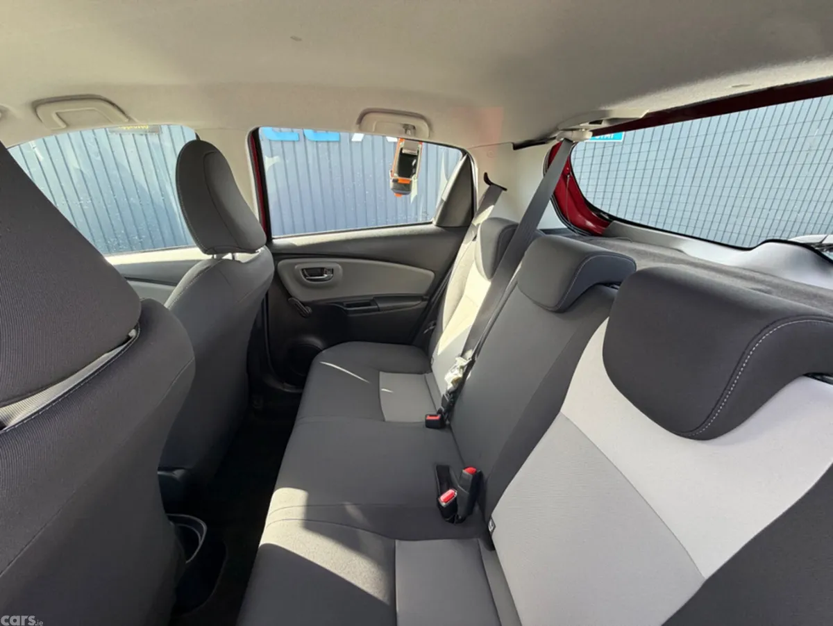 Toyota Yaris Hatchback, Petrol, 2018, Red