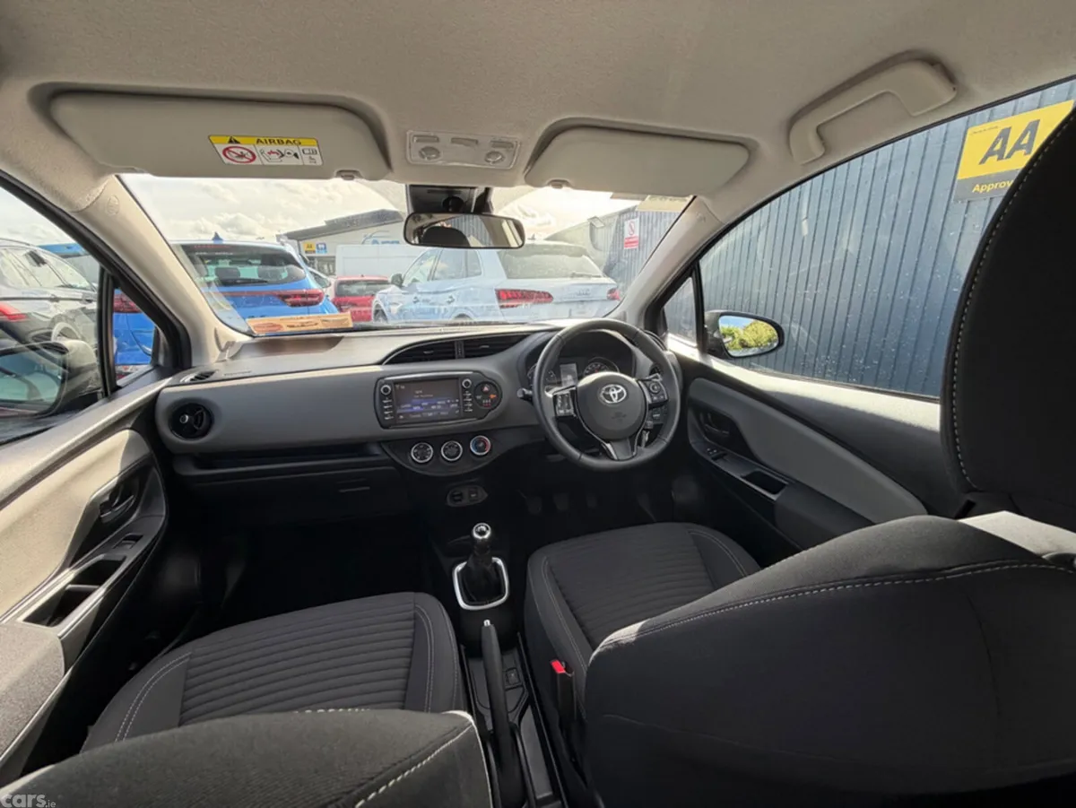 Toyota Yaris Hatchback, Petrol, 2018, Red