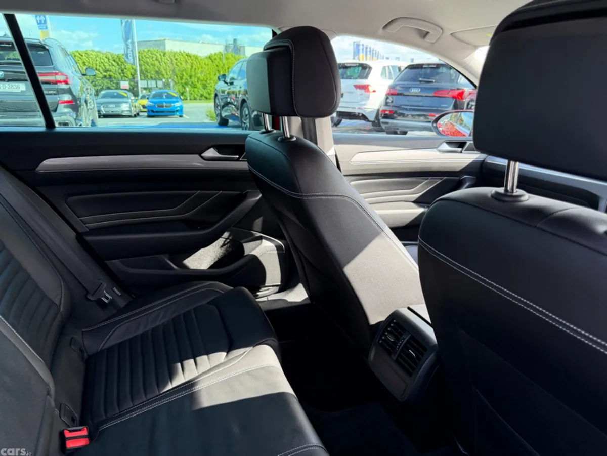Volkswagen Passat Estate, Petrol Hybrid, 2022, Red