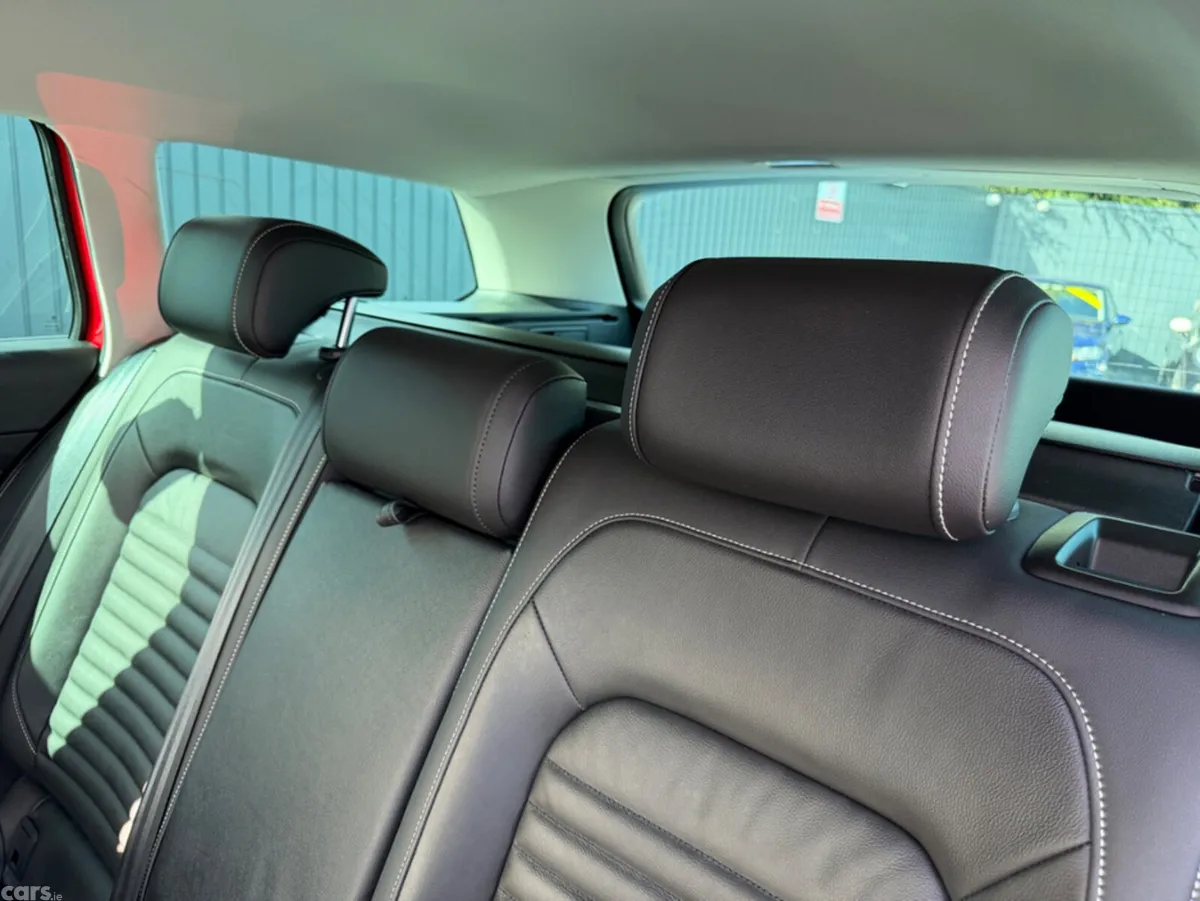 Volkswagen Passat Estate, Petrol Hybrid, 2022, Red