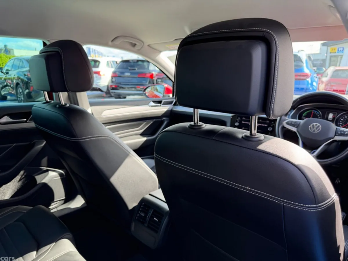 Volkswagen Passat Estate, Petrol Plug-in Hybrid, 2022, Red