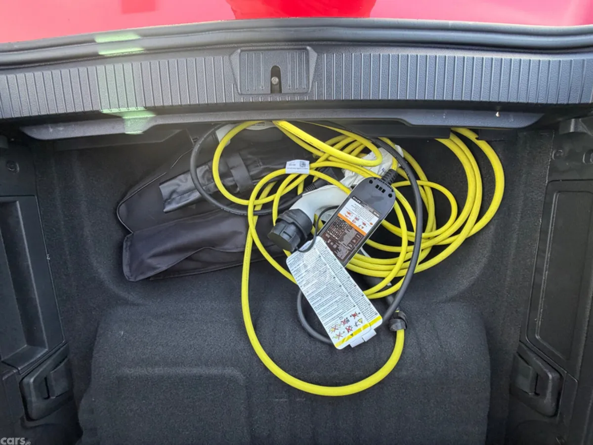 Volkswagen Passat Estate, Petrol Plug-in Hybrid, 2022, Red