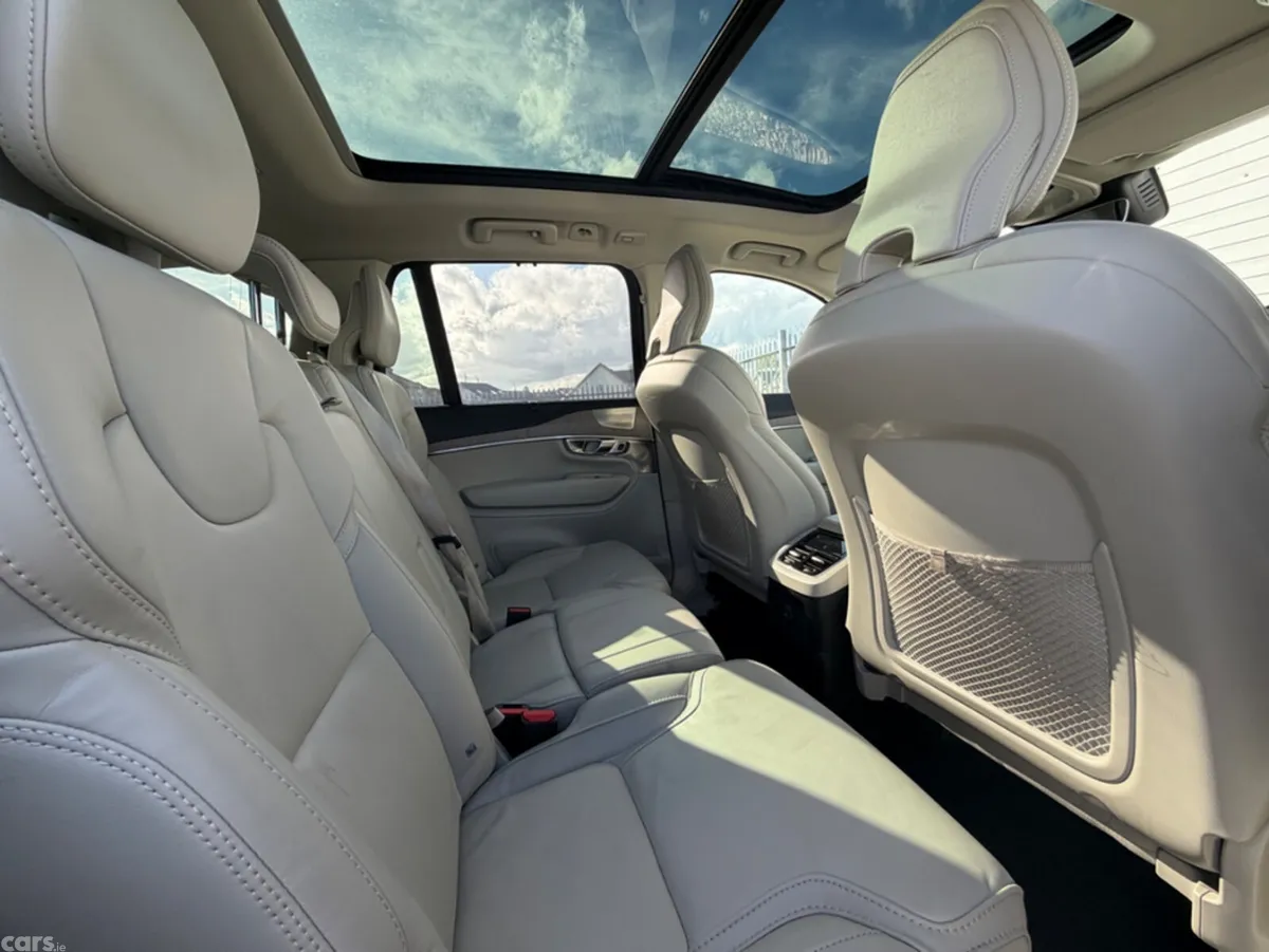 Volvo XC90 Estate, Petrol Plug-in Hybrid, 2024, Black
