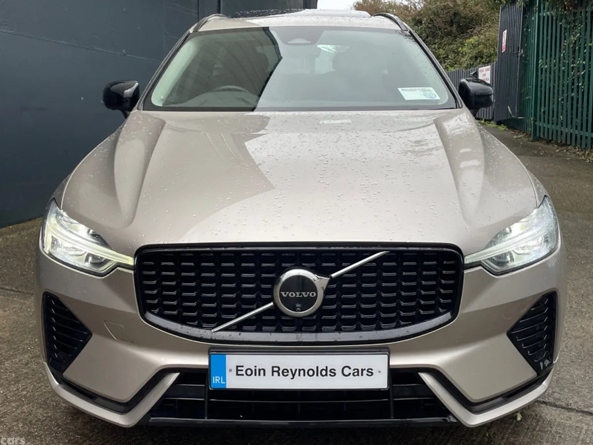 Volvo XC60 SUV, Petrol Plug-in Hybrid, 2024, Grey