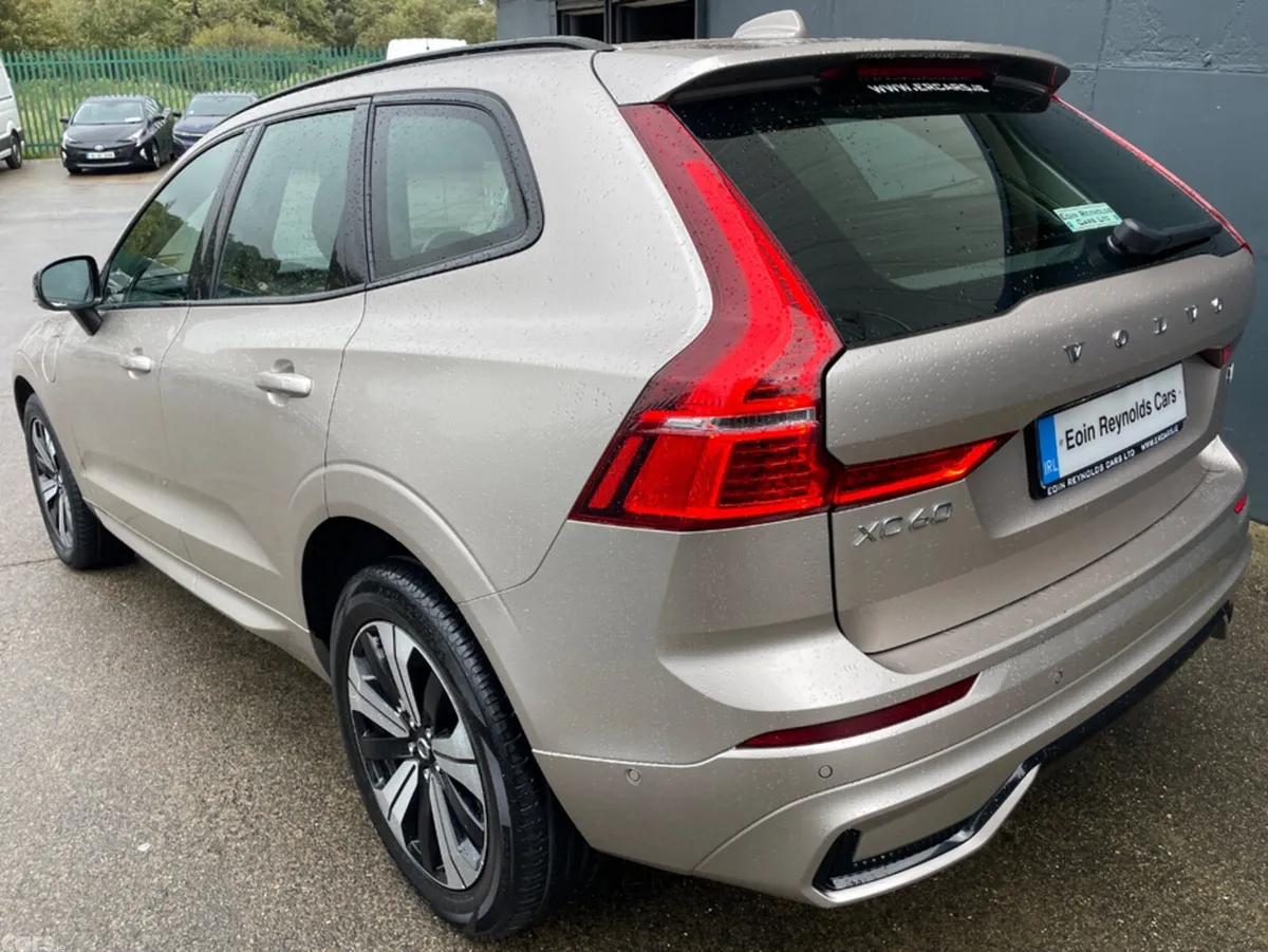 Volvo XC60 SUV, Petrol Plug-in Hybrid, 2024, Grey