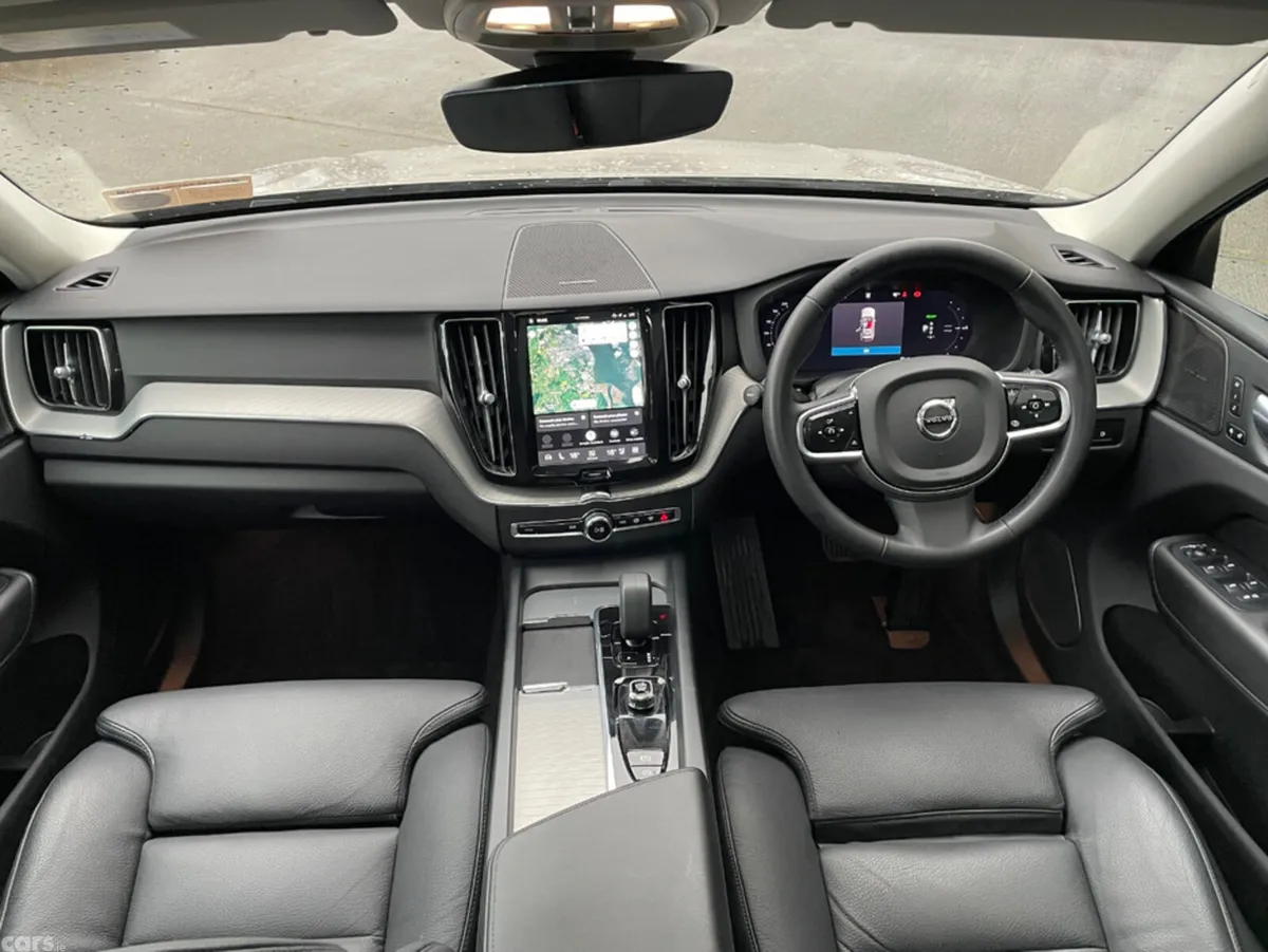 Volvo XC60 SUV, Petrol Plug-in Hybrid, 2024, Grey