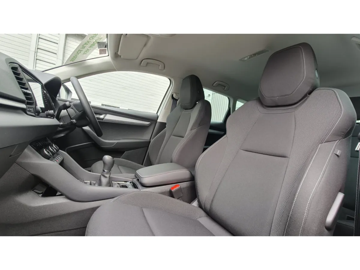 Skoda Karoq SUV, Unknown, 2026, White
